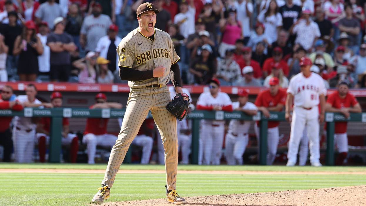 Padres take 2 of 3 from Angels in Anaheim