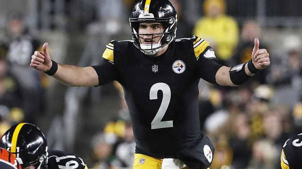 Mason Rudolph with thumbs up