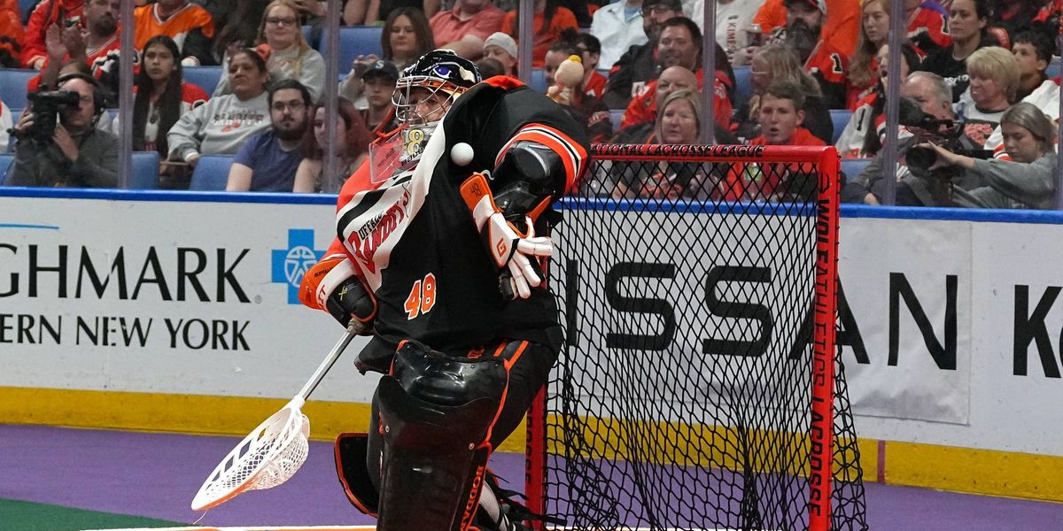 Vinc retires from NLL