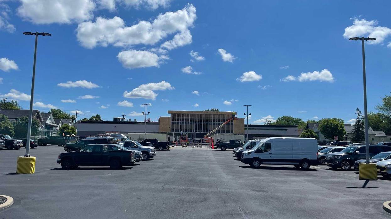 Mayor Byron Brown has had a look at the refurbished Tops on Jefferson Avenue. Reporters and leaders will get a full tour today before shoppers get a look at what Brown says will be a dramatically different Tops Friday.