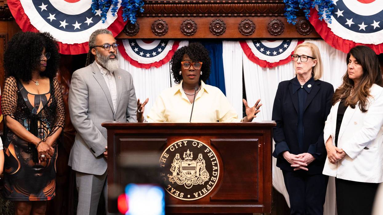 City Council gives preliminary approval to $7.1B budget with no new taxes, a blow to Mayor Parker