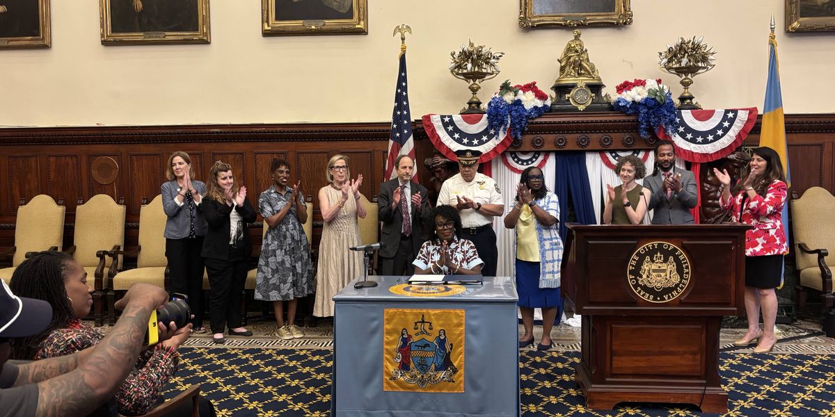Philly City Council gives final approval to mayor’s budget, pledges long-term solution for school funding