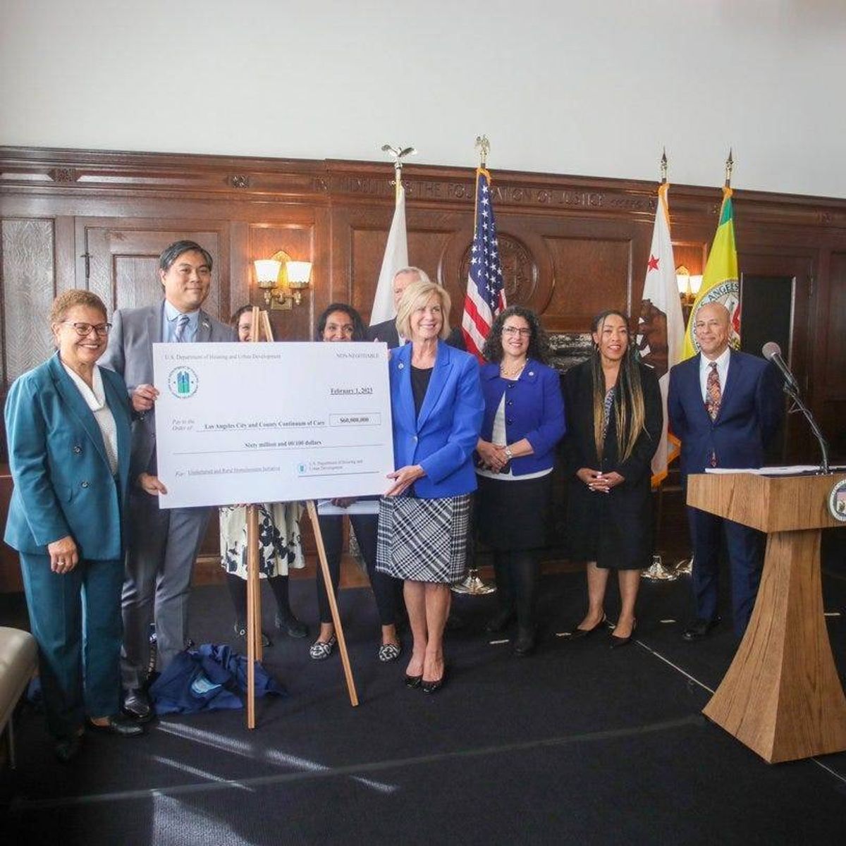 Mayor Karen Bass and L.A. County Supervisor Janice Hahn present check from HUD.