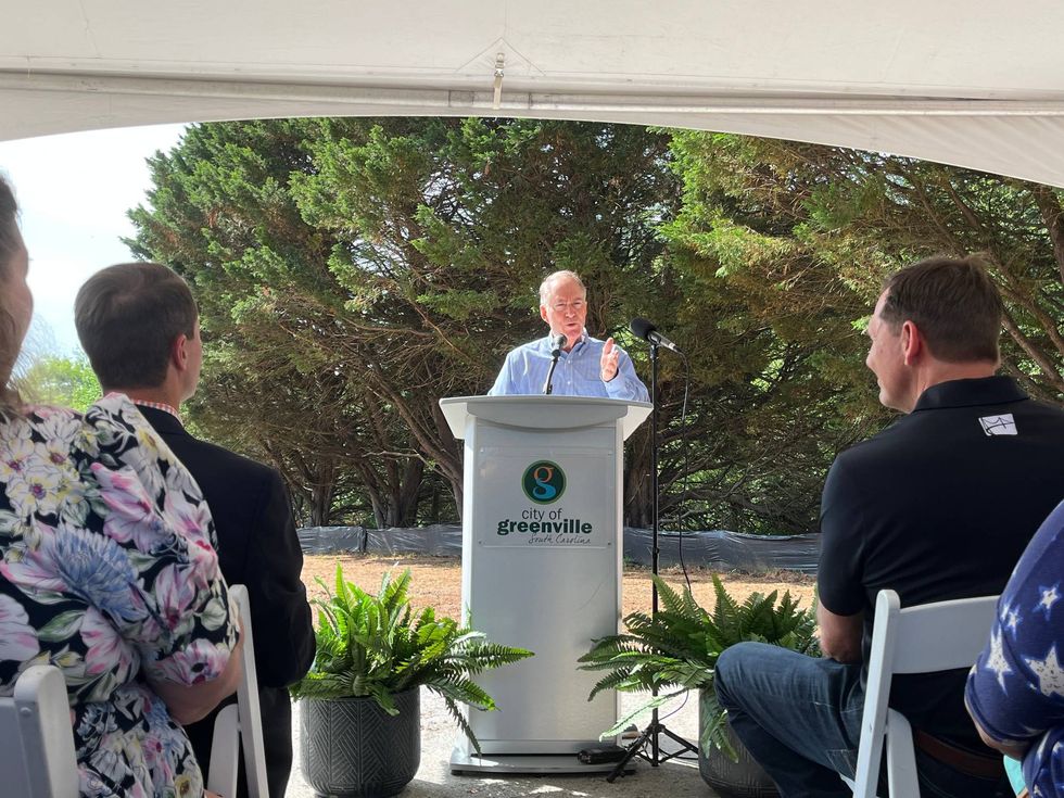 Mayor Knox White speaking at the groundbreaking ceremony