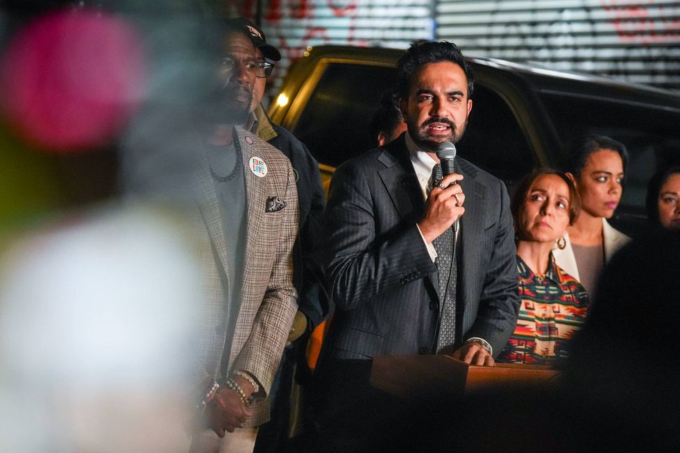 Mamdani, over 100 elected officials ask NYC parking garages to bar ICE after Bronx shooting