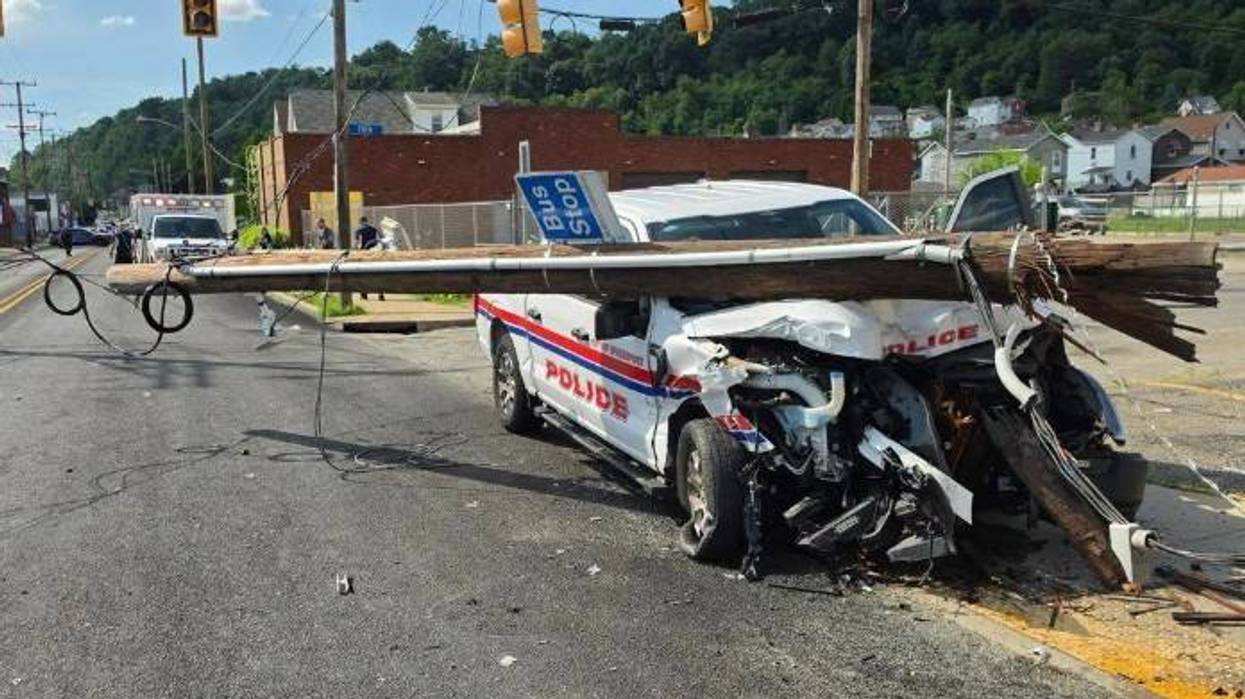 McKeesport officer injured after vehicle crash