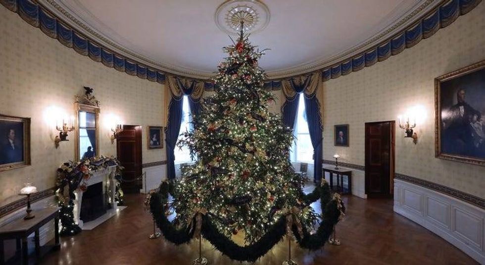 Melania Trump unveils White House Christmas decorations