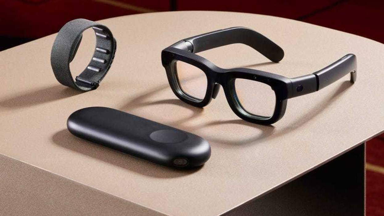 Meta donates free Ray-Ban AI glasses to every blind veteran in the US