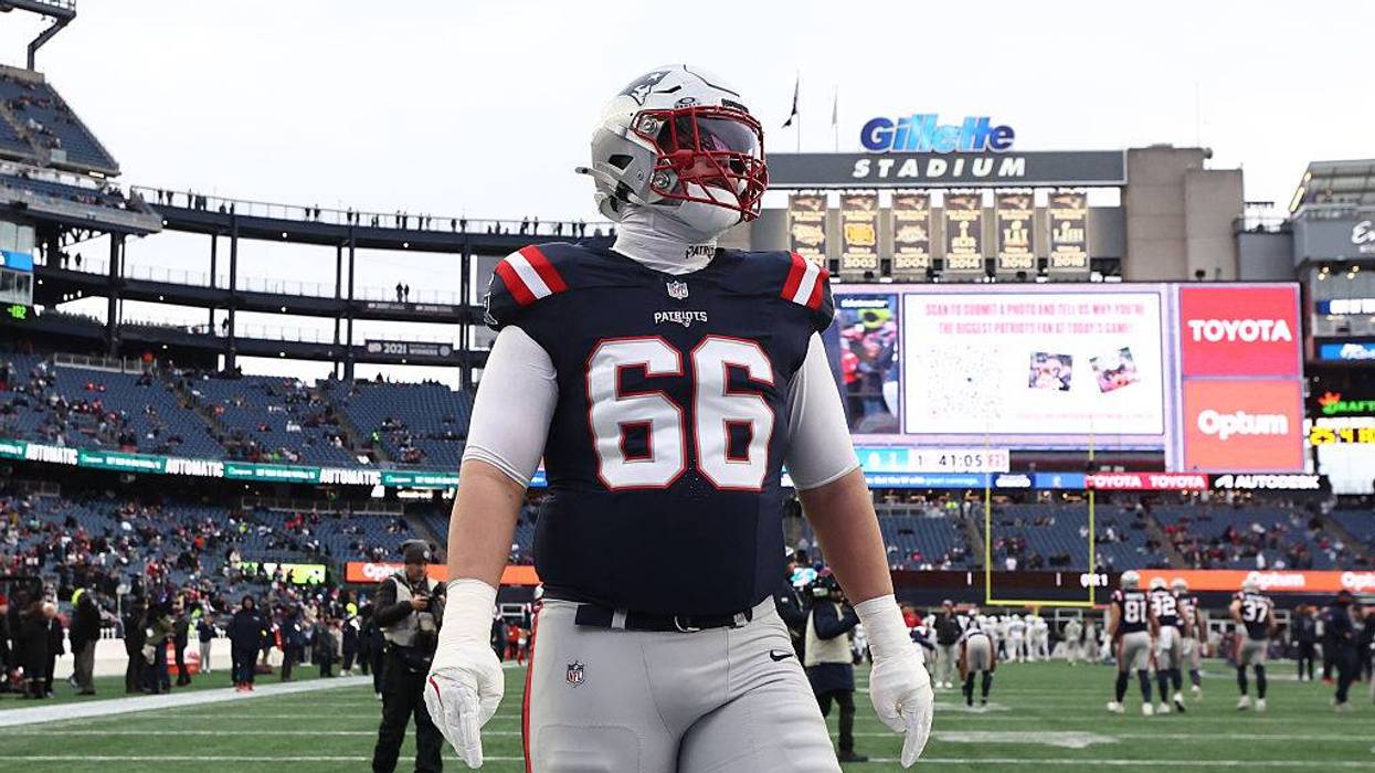 Miami Dolphins v New England Patriots - NFL 2025