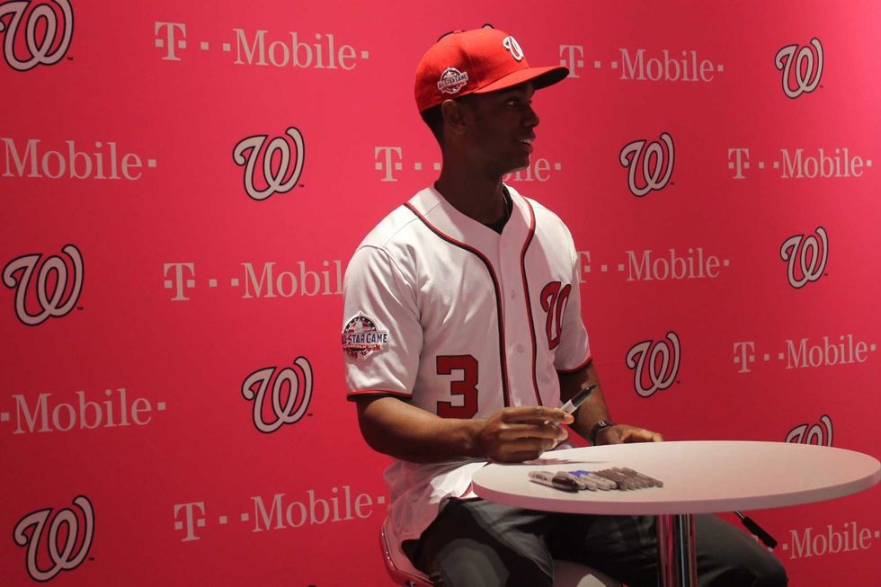 Michael A. Taylor, of the Washington Nationals, joins 106.7 The Fan's Grant Paulsen to meet and greet fans at T-Mobile in Pentagon City.