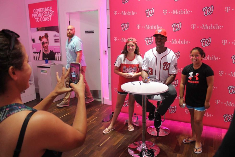 Michael A. Taylor, of the Washington Nationals, joins 106.7 The Fan's Grant Paulsen to meet and greet fans at T-Mobile in Pentagon City.