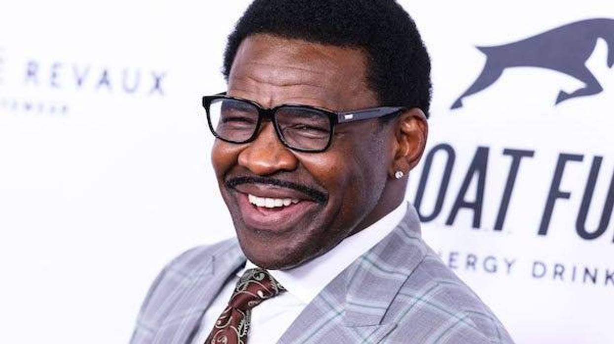 Michael Irvin arrives at the 22nd Annual Harold And Carole Pump Foundation Gala held at The Beverly Hilton Hotel on August 19, 2022 in Beverly Hills, Los Angeles, California