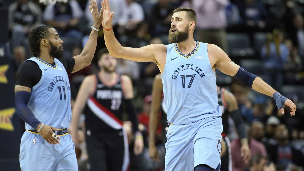 Mike Conley Jonas Valanciunas
