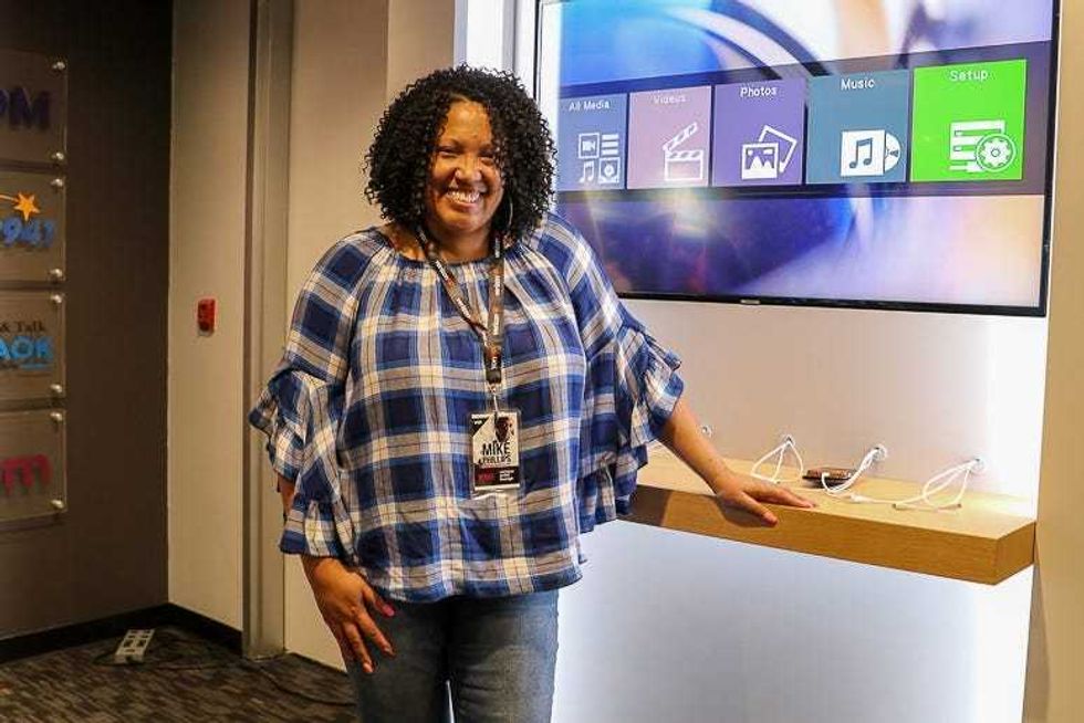 Mike Phillips Performance