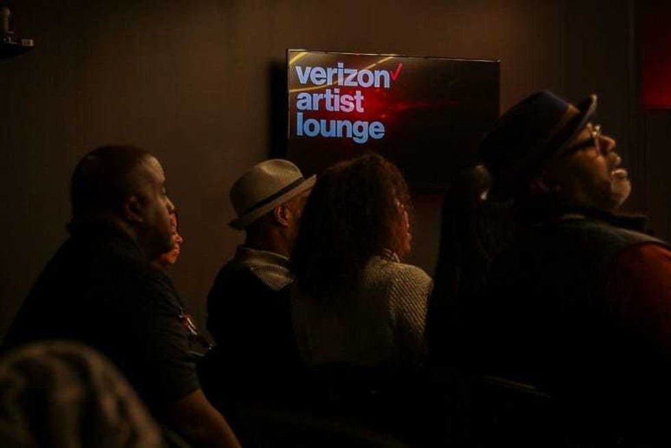 Mike Phillips Performance