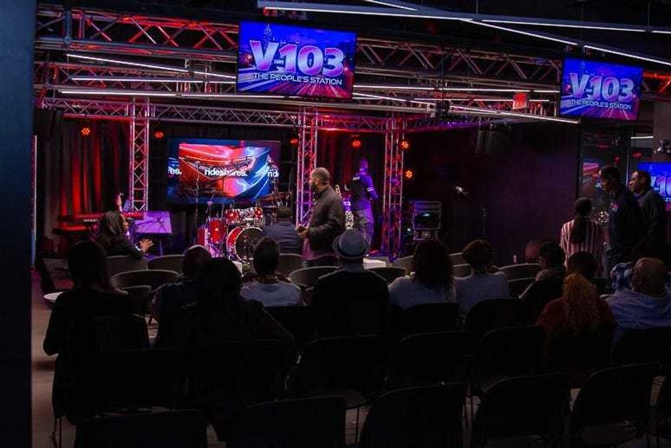 Mike Phillips Performance