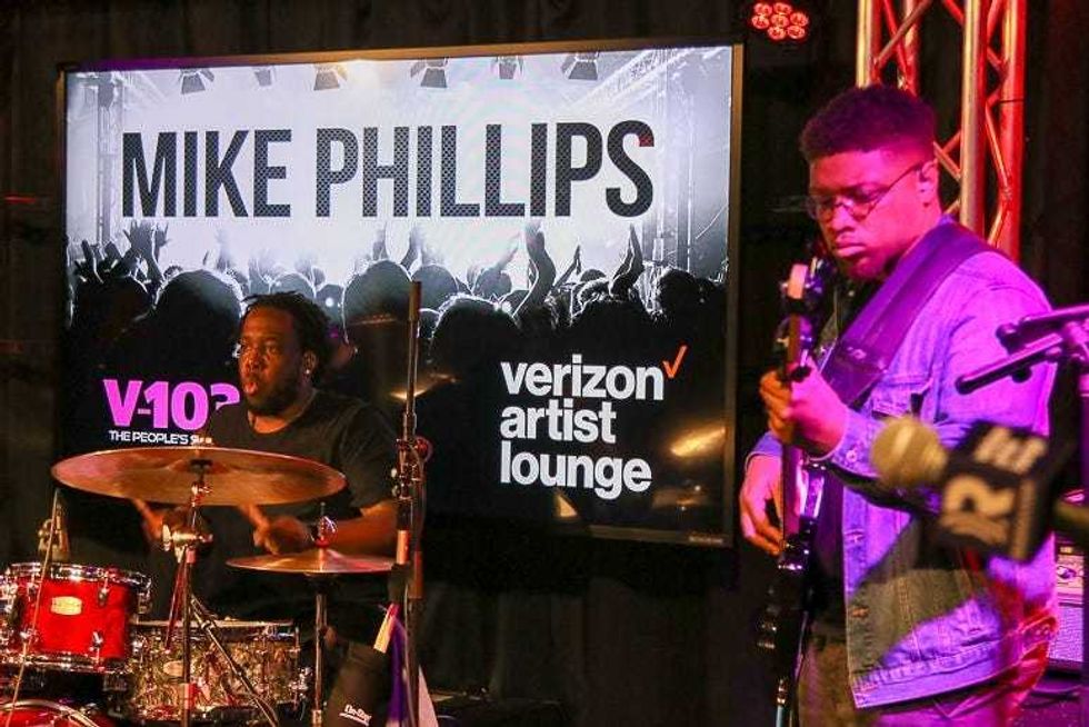 Mike Phillips Performance