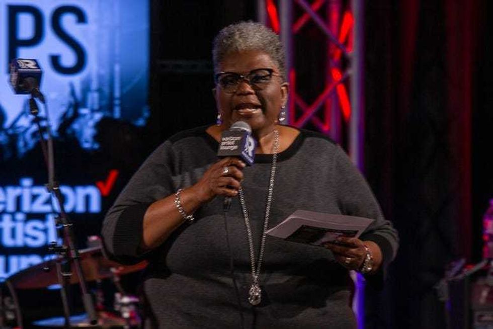 Mike Phillips Performance