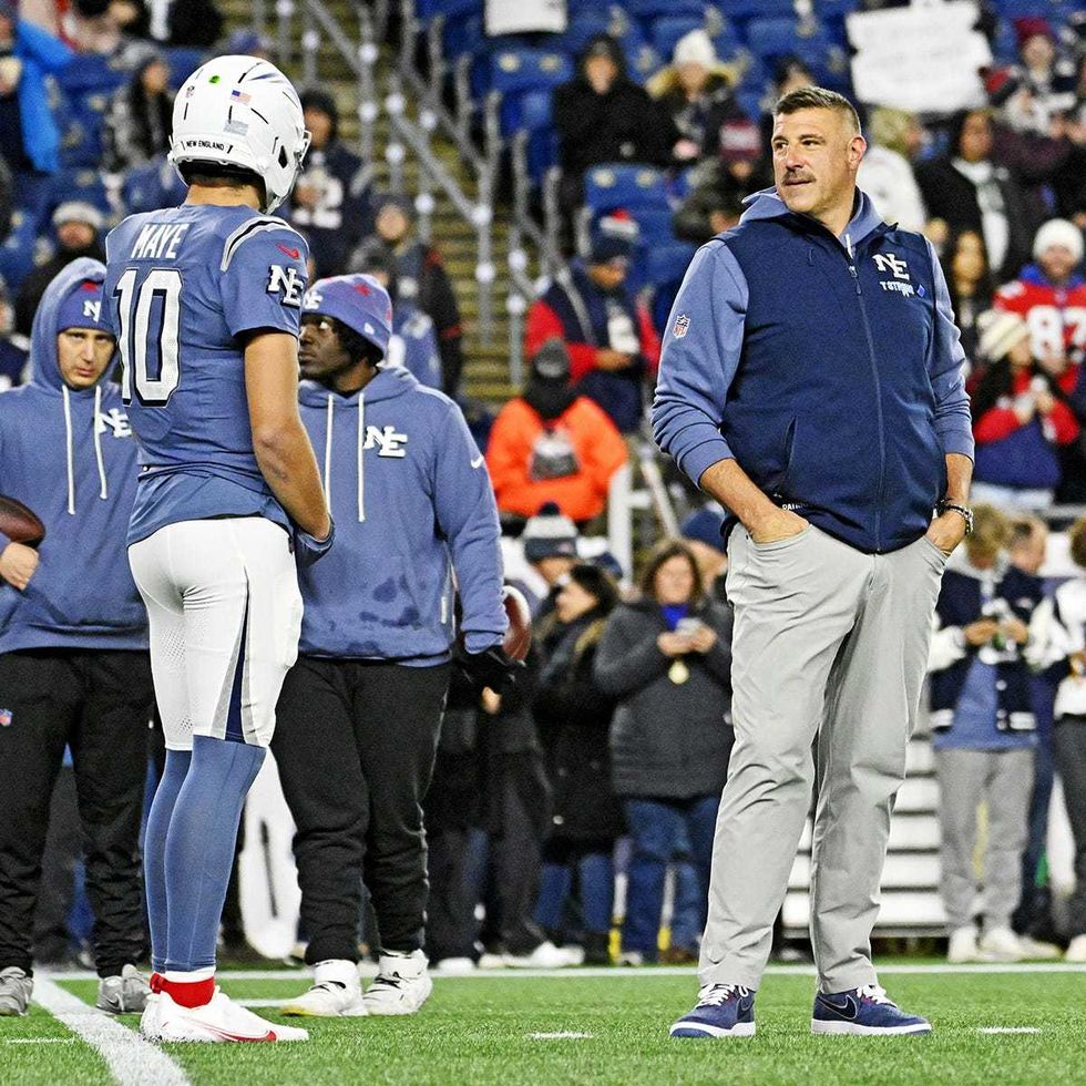 Mike Vrabel and Drake Maye