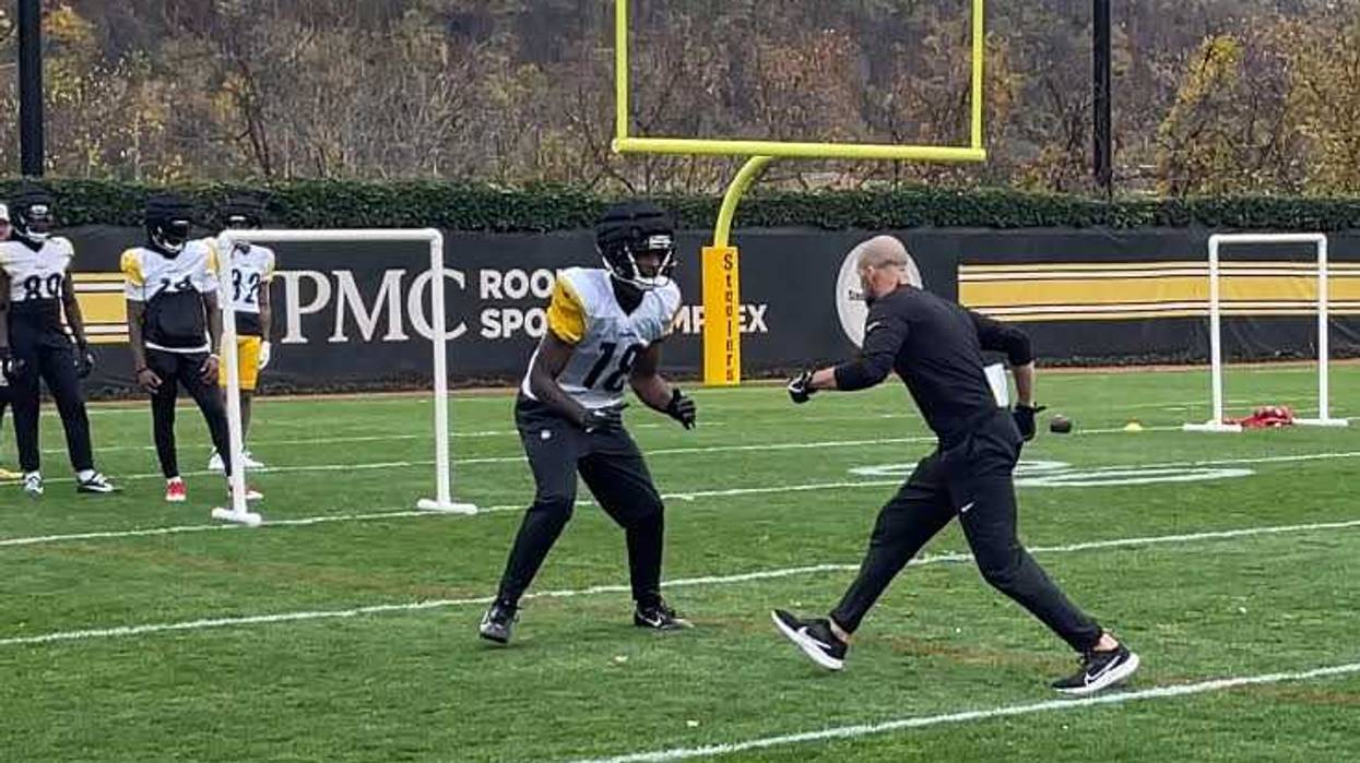 Mike Williams at practice