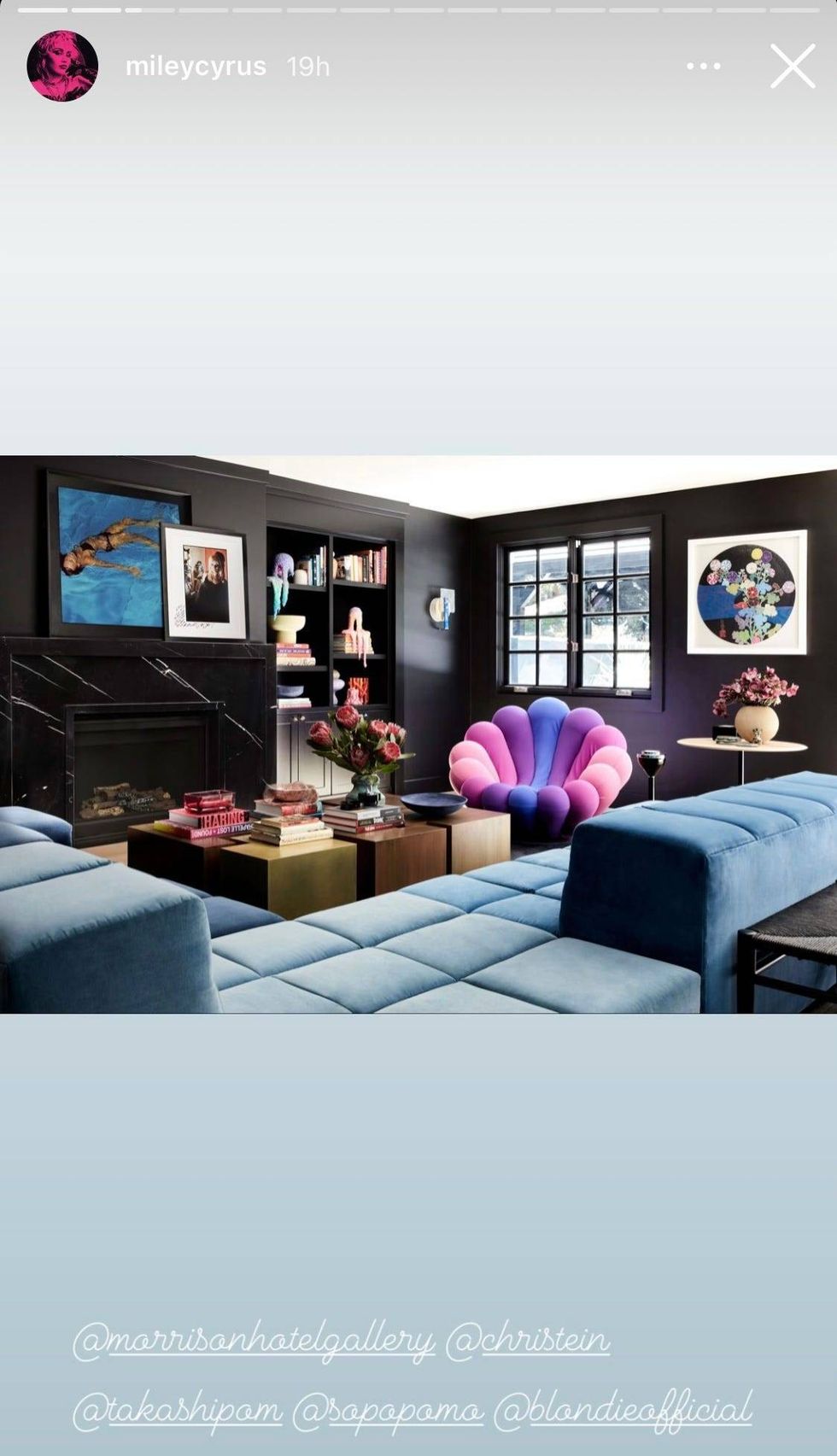 Miley Cyrus - living room