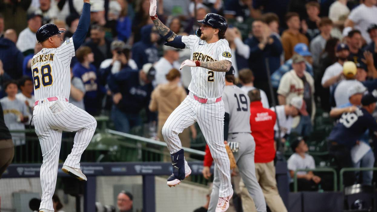Turang's homer off Bednar in 9th helps Brewers complete sweep with 4-3 win over Yankees