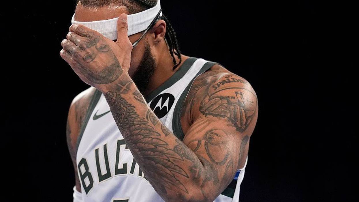 Milwaukee Bucks v New York Knicks