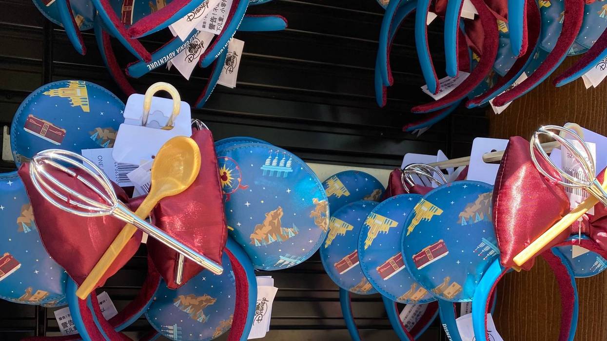 Minnie Mouse ears with Food and Wine Festival theme