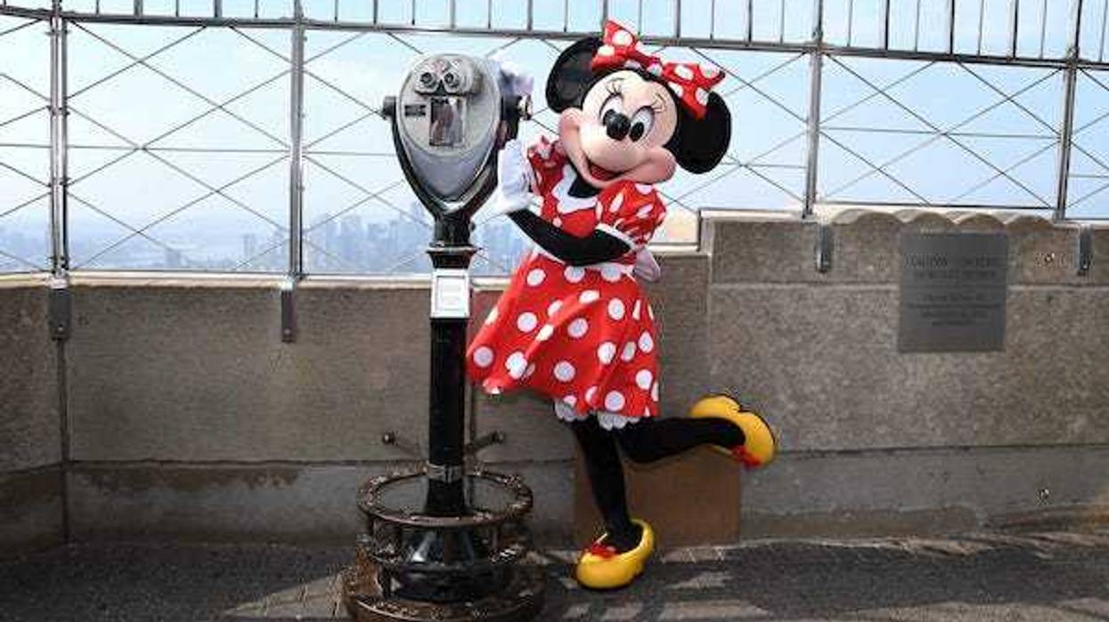 Minnie Mouse visits the Empire State Building