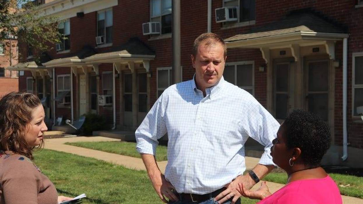Missouri Attorney General Eric Schmitt talks to St. Louis residents