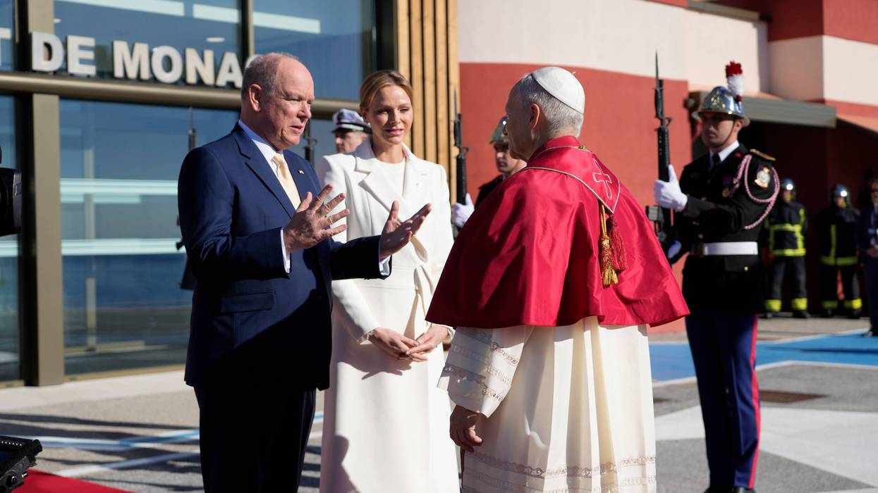 Monaco Pope 83