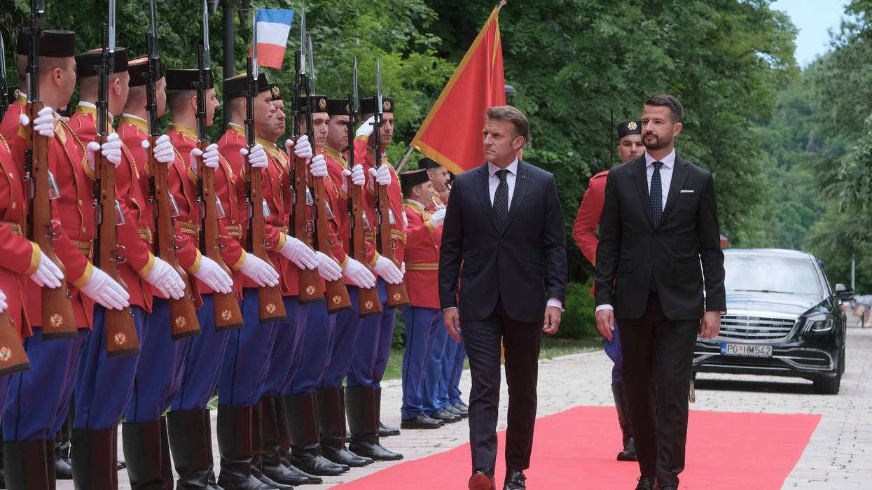 Montenegro France 3882