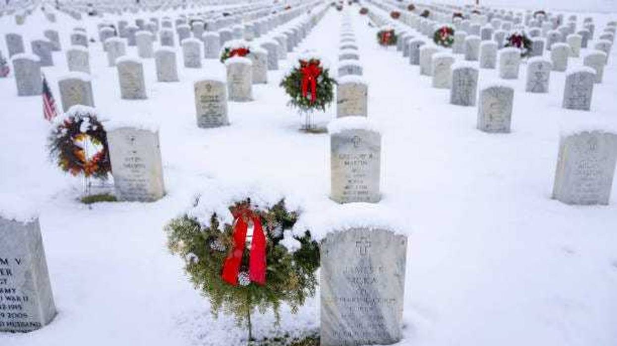 More than 18,000 wreaths made in Columbia Falls, Maine arrived at Fort Snelling National Cemetery Friday morning.