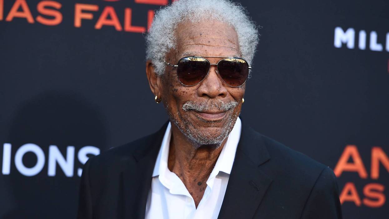 MORGAN FREEMAN 5592
