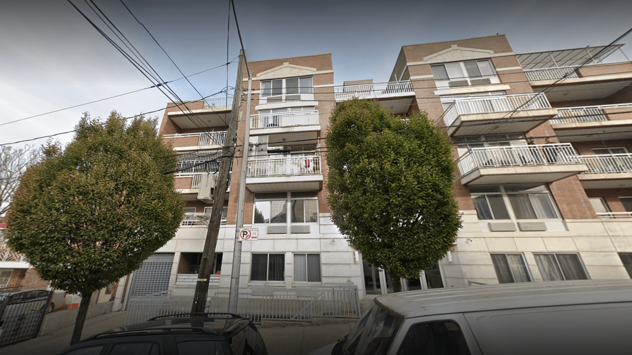 Mother kids found dead in Queens