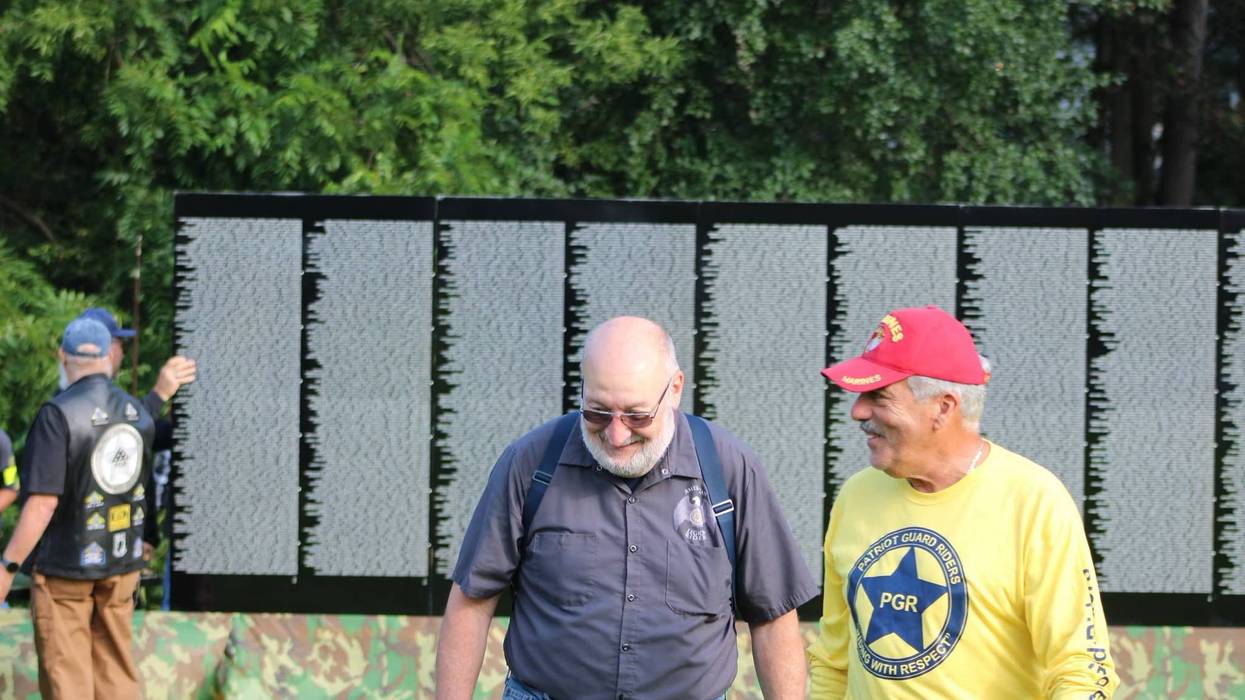 Moving Vietnam Veterans Memorial Wall