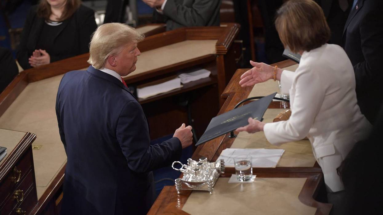 Nancy Pelosi offers her handshake to Donald Trump SOTU 2-4-20