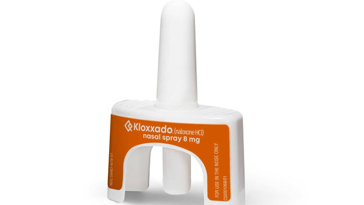 nasal drug applicator
