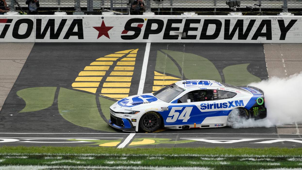 NASCAR Iowa Auto Racing 2912