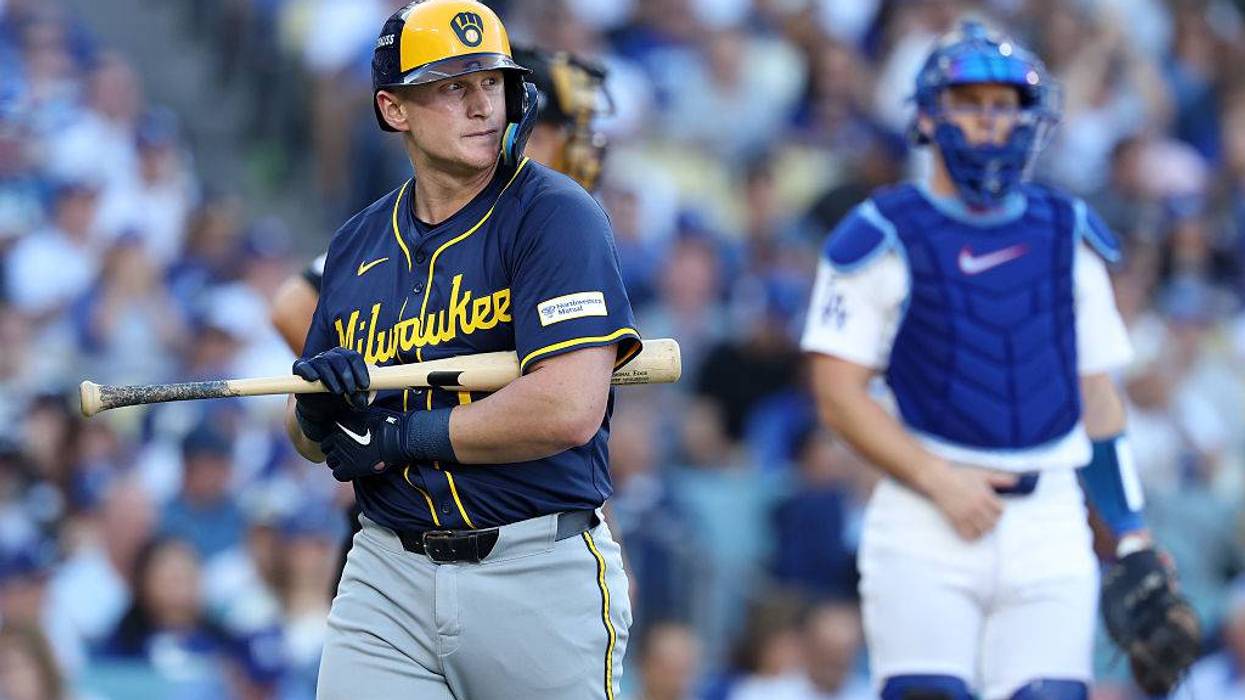 National League Championship Series - Milwaukee Brewers v Los Angeles Dodgers - Game Three