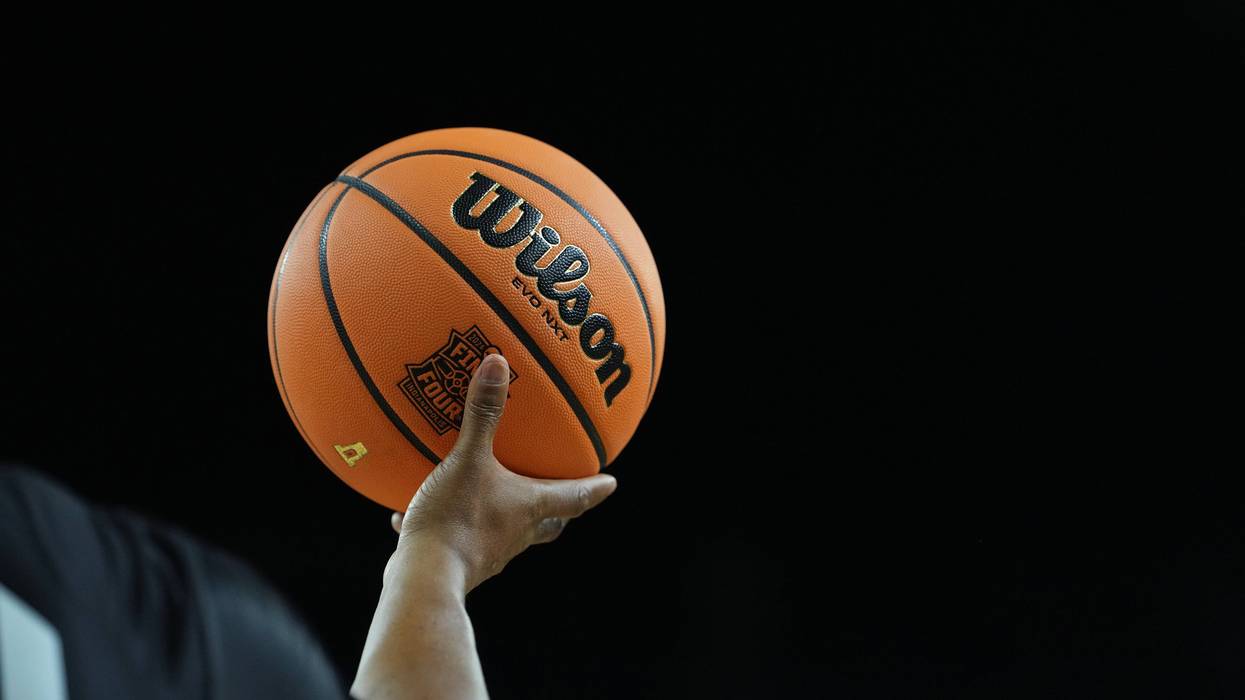 NCAA Michigan Arizona Basketball 23