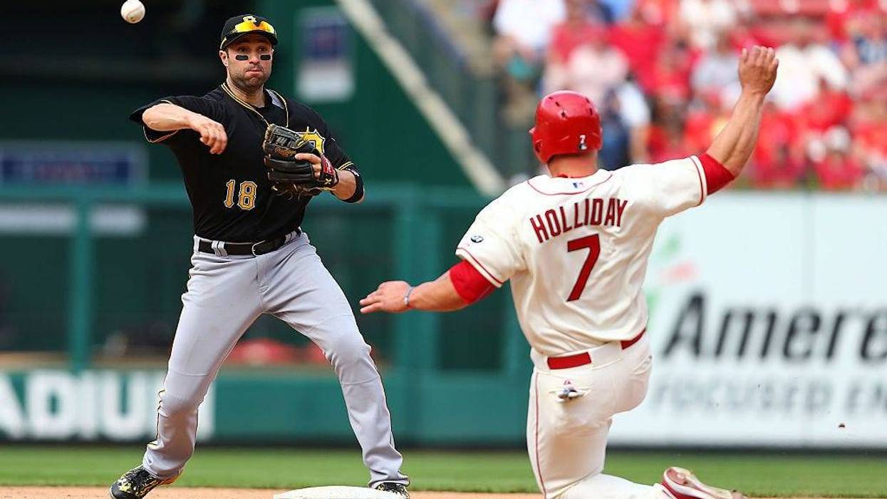 Neil Walker turning double play vs Cardinals