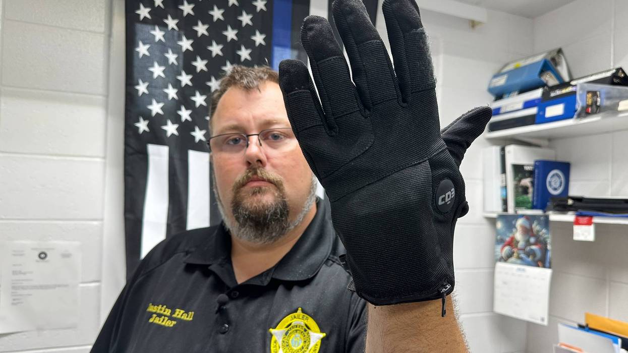 ICE awards $16.7M contract to buy 6,000 pairs of gloves that deliver electric shocks