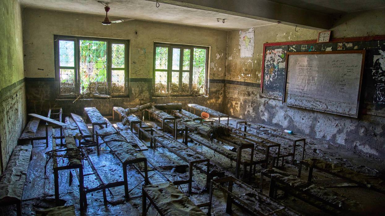 NEPAL-INUNDACIONES-ESCUELA