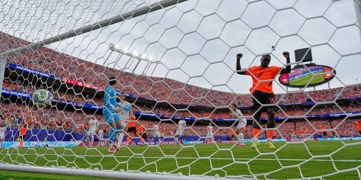 Brobbey on target again as Netherlands beat Tunisia to win group