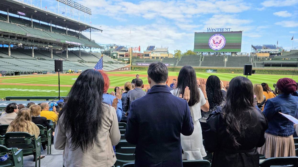 New citizens swear the Oath of Allegiance