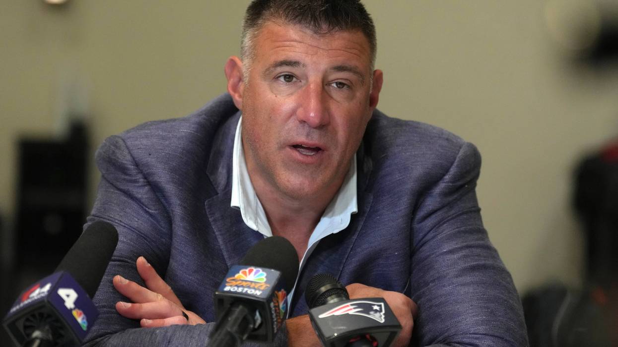 NFL is not investigating Patriots coach Mike Vrabel for behavior regarding reporter Dianna Russini