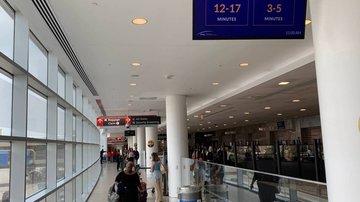 New monitors tell travelers how long it will take to get through TSA checkpoints.