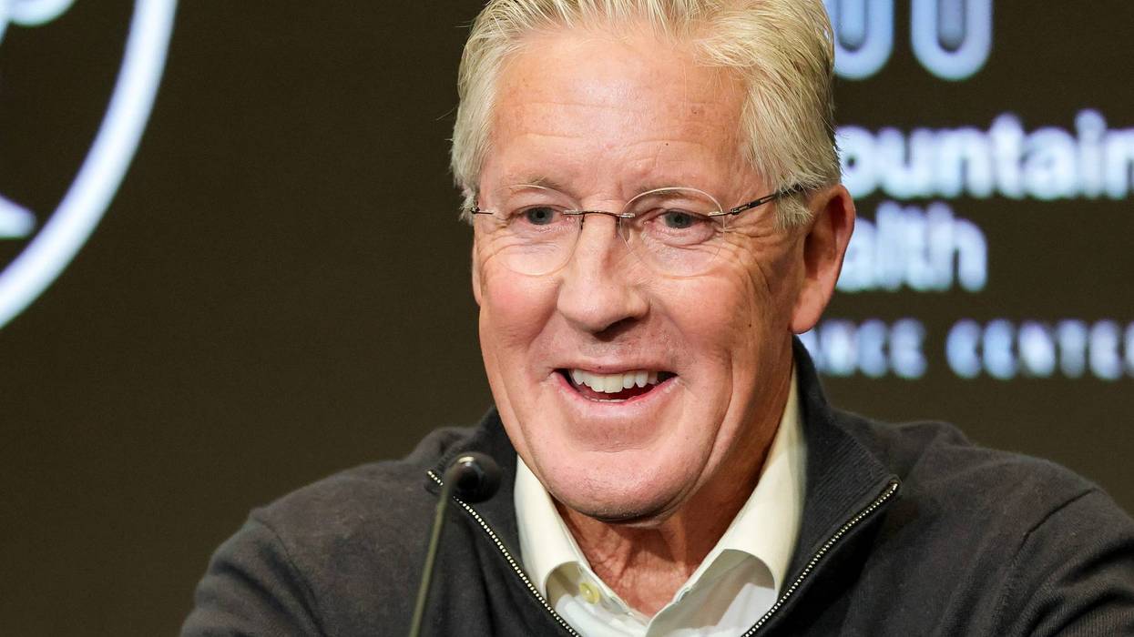 New Raiders' coach Pete Carroll meets with the media