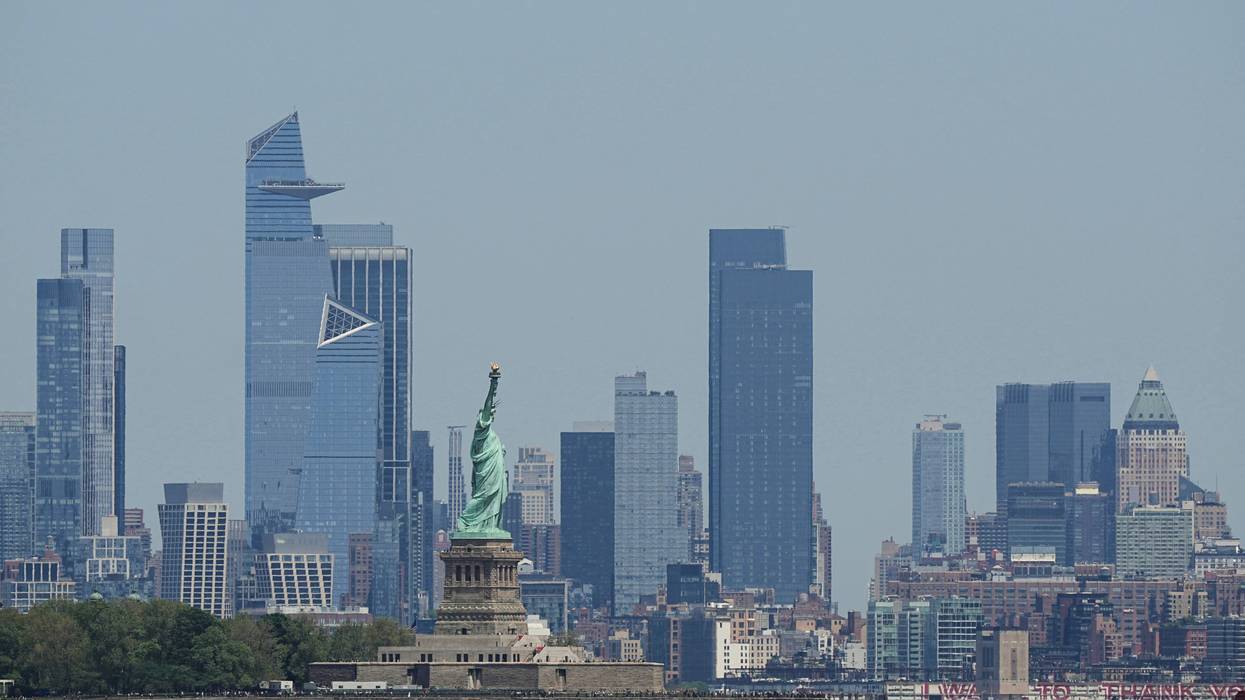 New York Harbor Capsized Boat 28